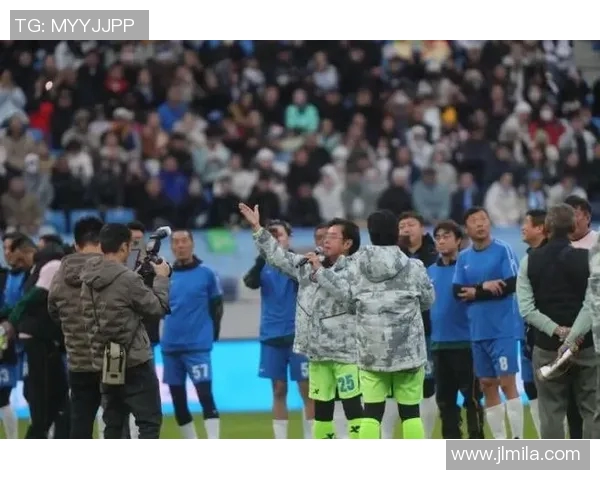 激情四溢的体育场足球明星赛点燃梦想与友谊的火花 激情四溢的体育场足球明星赛点燃梦想与友谊的火花