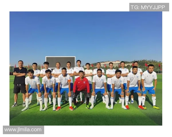 足球场上的诗人最优美的解说足球明星背后的故事与魅力