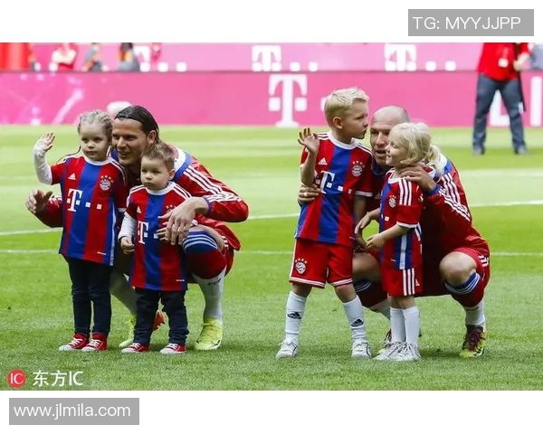 足球明星背后的故事那些曾与他们亲密接触的人们 足球明星背后的故事那些曾与他们亲密接触的人们